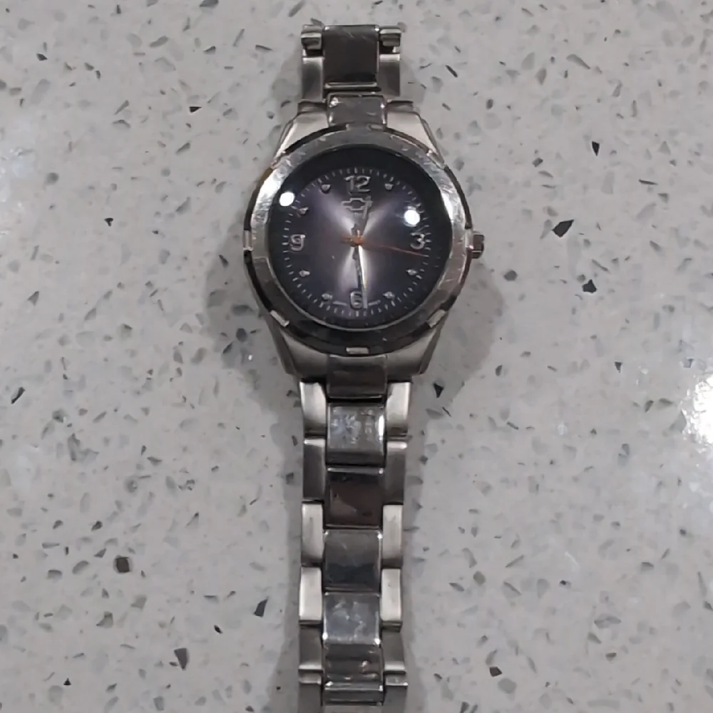 Silver Quartz Chevy watch